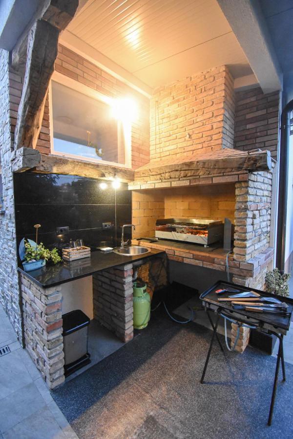 Apartmaji Sobe Zvezda Pobegi Ngoại thất bức ảnh
