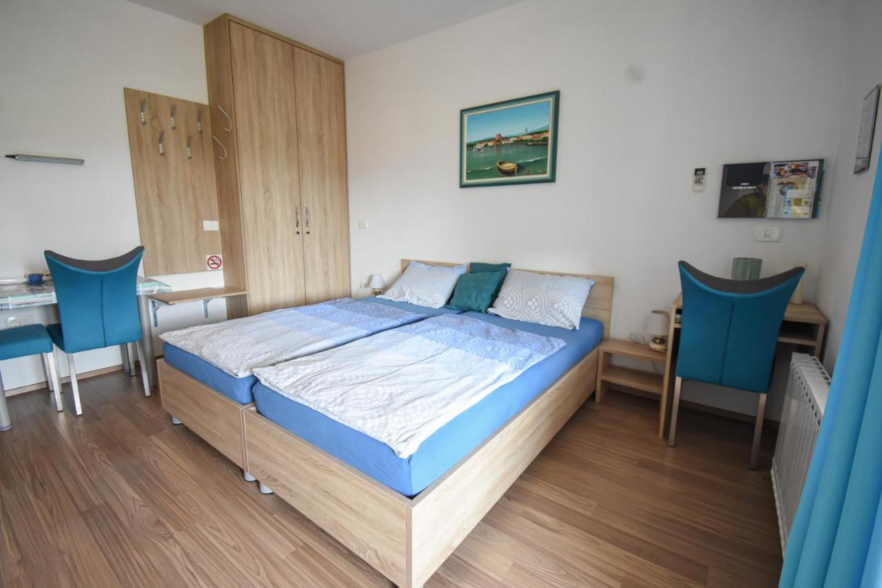 Apartmaji Sobe Zvezda Pobegi Ngoại thất bức ảnh