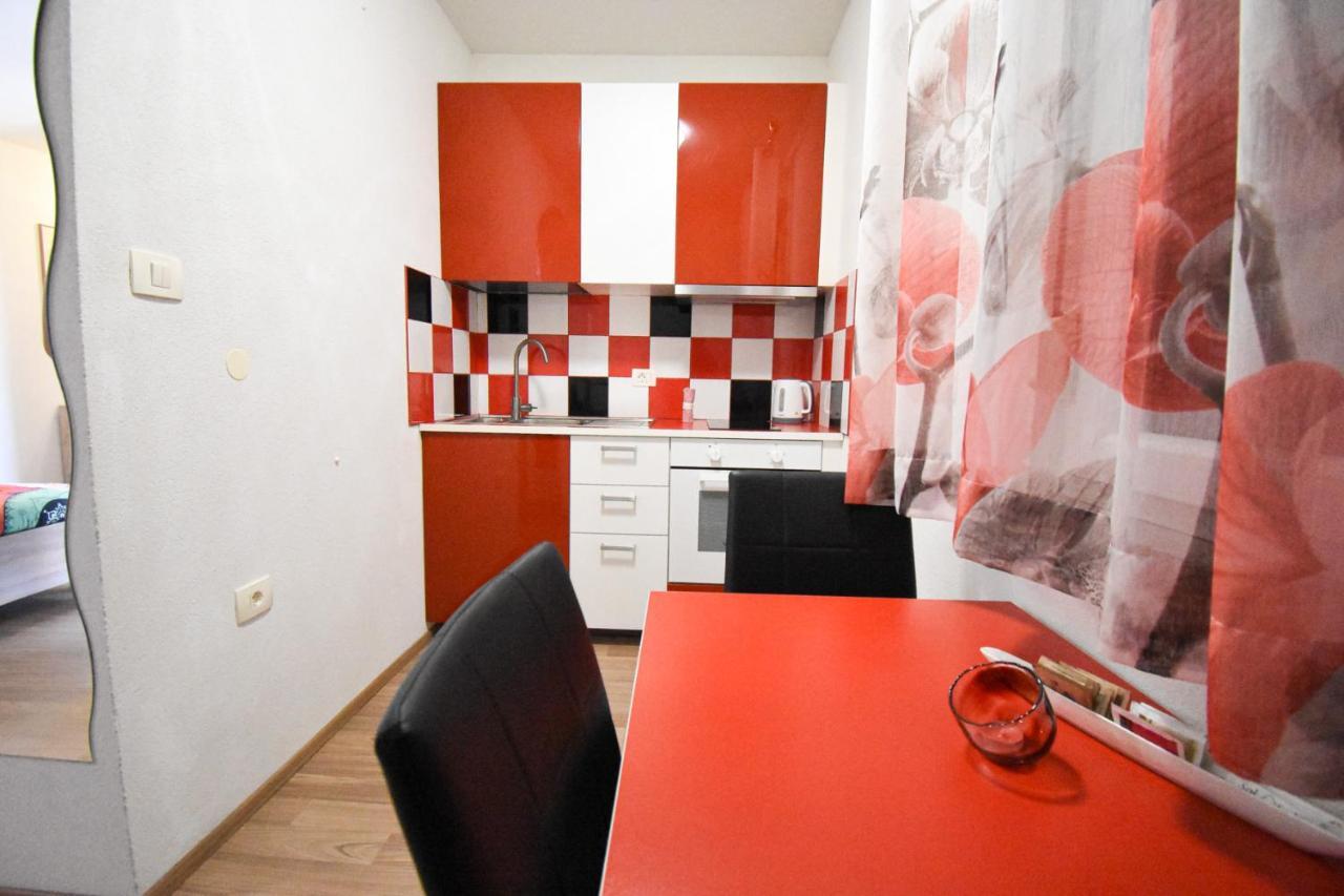 Apartmaji Sobe Zvezda Pobegi Ngoại thất bức ảnh