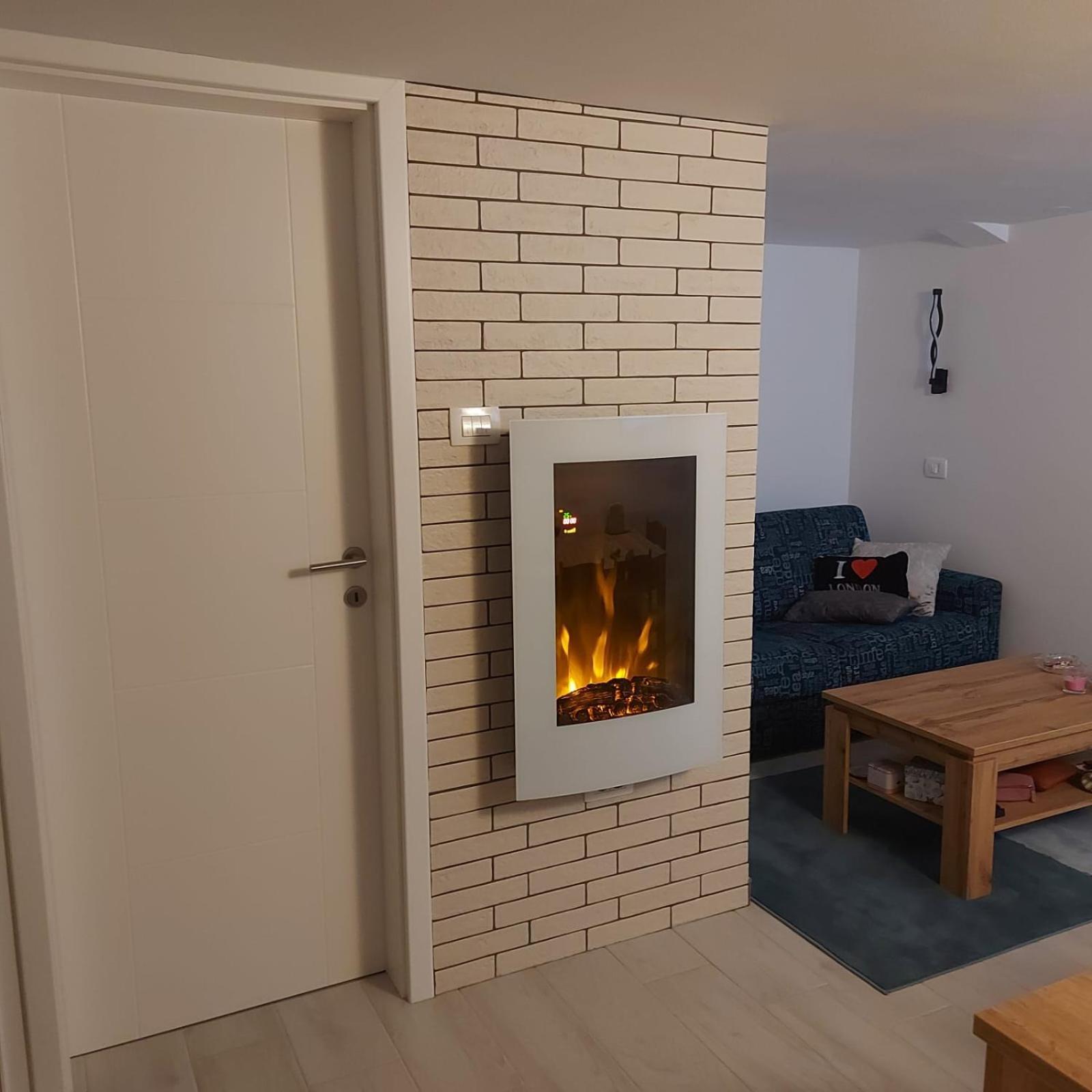 Apartmaji Sobe Zvezda Pobegi Ngoại thất bức ảnh