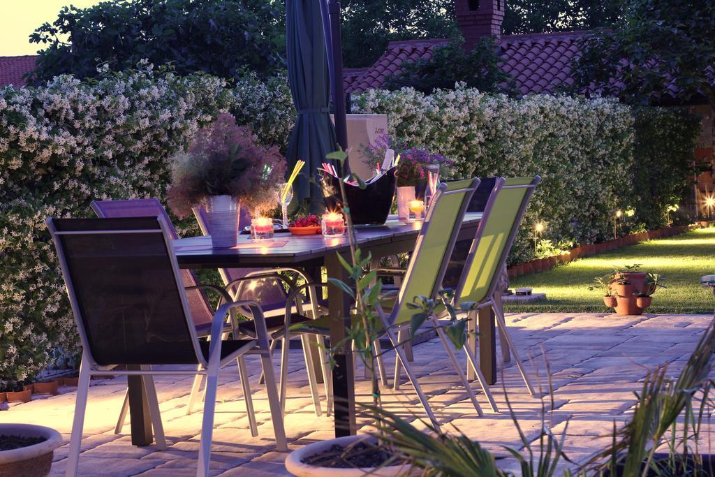 Apartmaji Sobe Zvezda Pobegi Ngoại thất bức ảnh