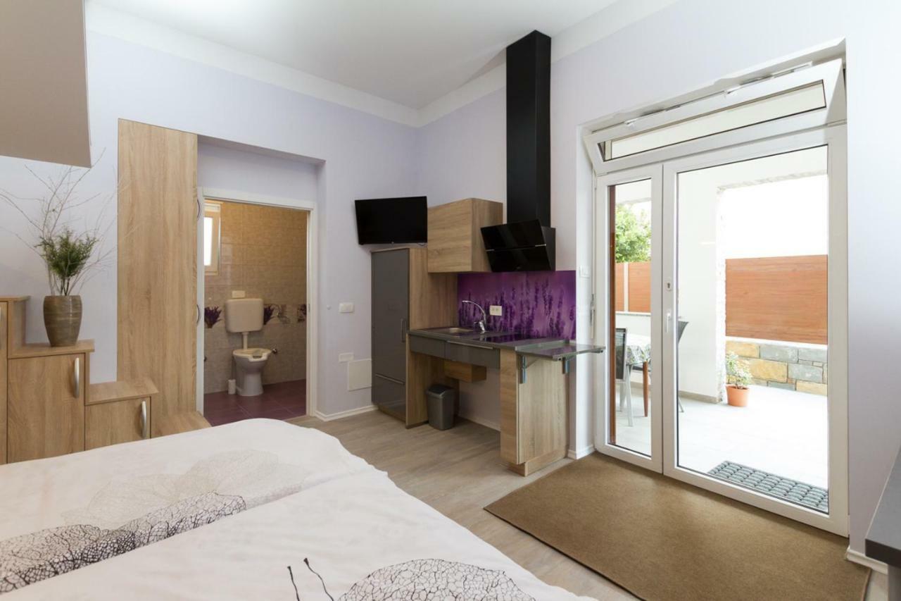 Apartmaji Sobe Zvezda Pobegi Ngoại thất bức ảnh